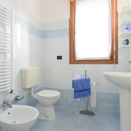 Apartament In Lignano 21642 *