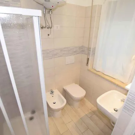 Apartament In Lignano 21642 *